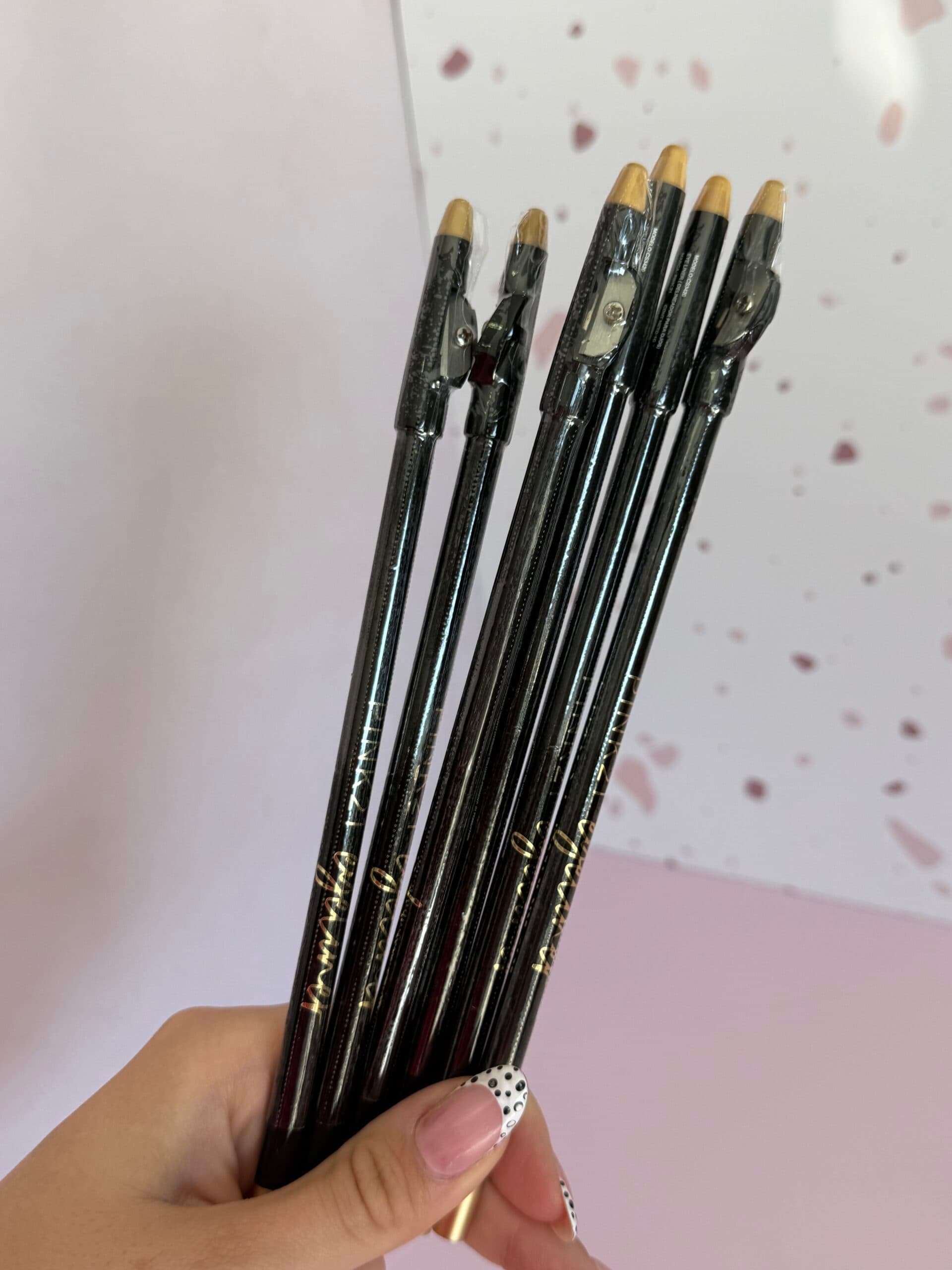 Lápiz delineador de ojos Pink21