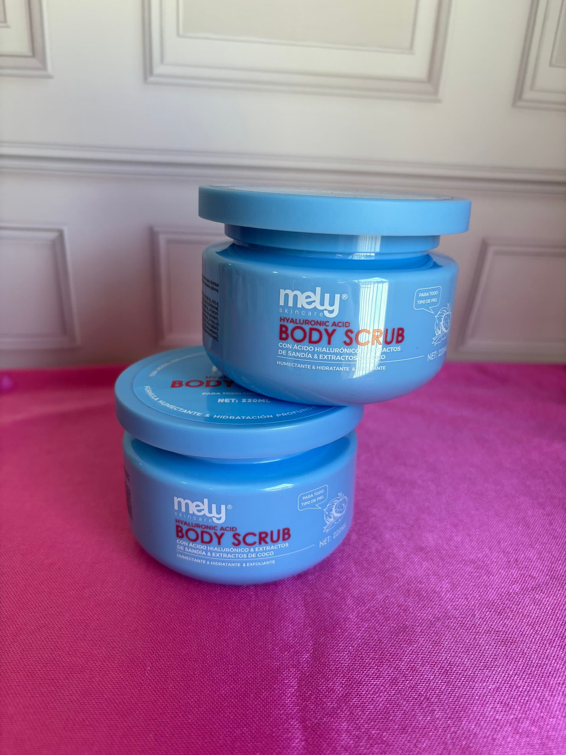 Exfoliante corporal con ácido hialurónico